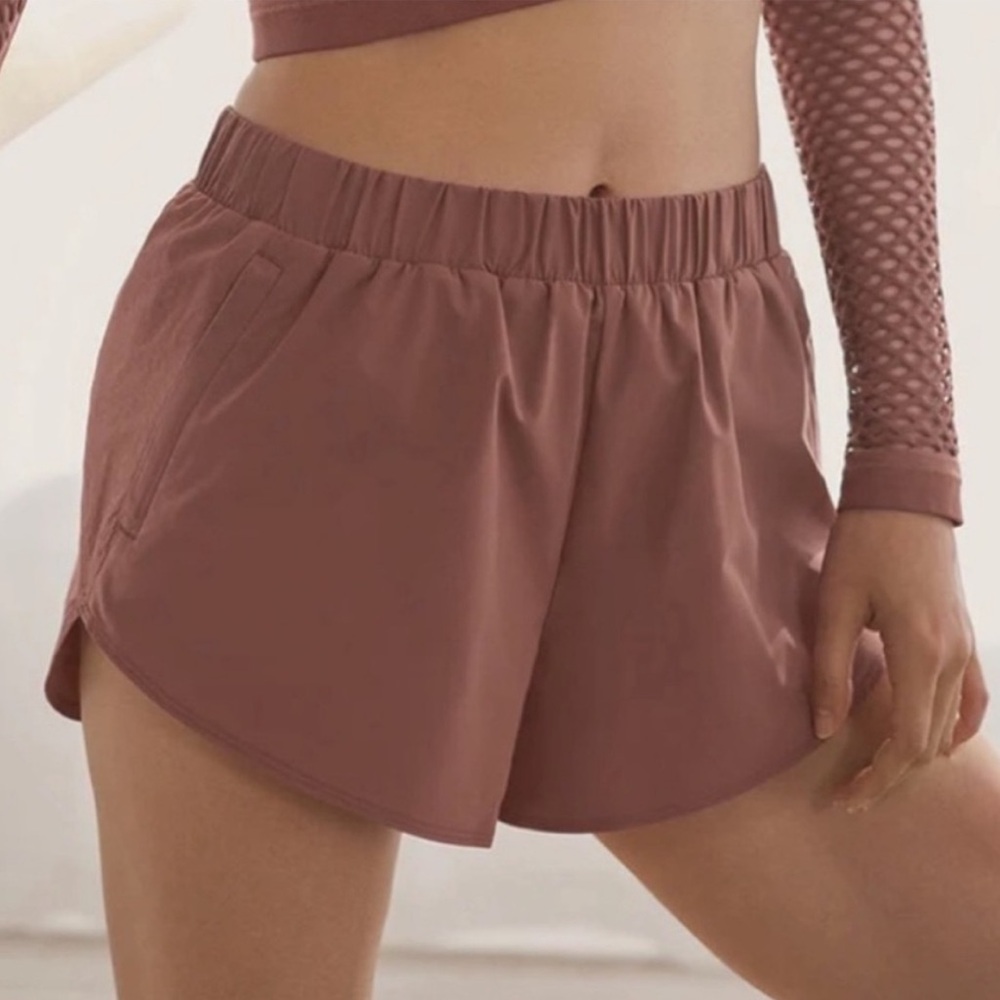 Alo Playmaker Dolphin Short- Chestnut